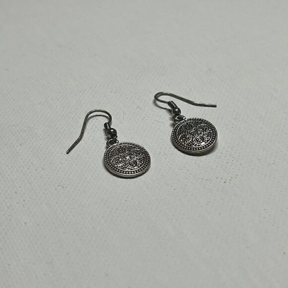Vintage Jewelry - Retro Silver-tone Marcasite Drop Earrings
